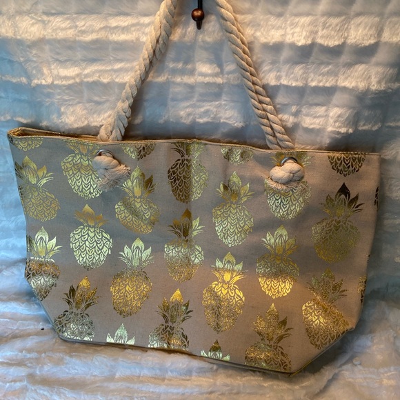 Gold and. Ivory Pineapple Tote Bag - Picture 2 of 4